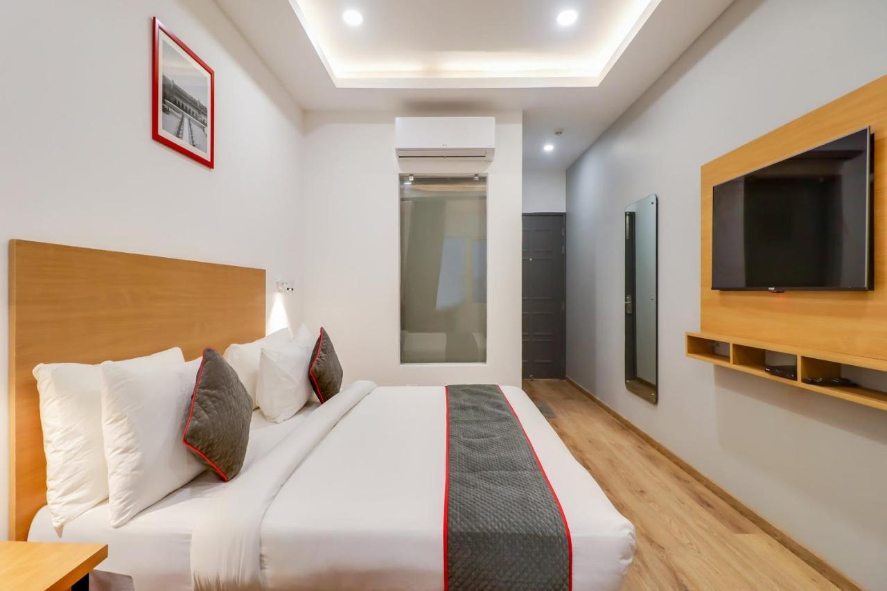 Готель Super Townhouse Jashn Chinhat Екстер'єр фото