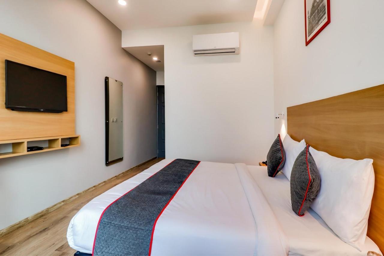Готель Super Townhouse Jashn Chinhat Екстер'єр фото