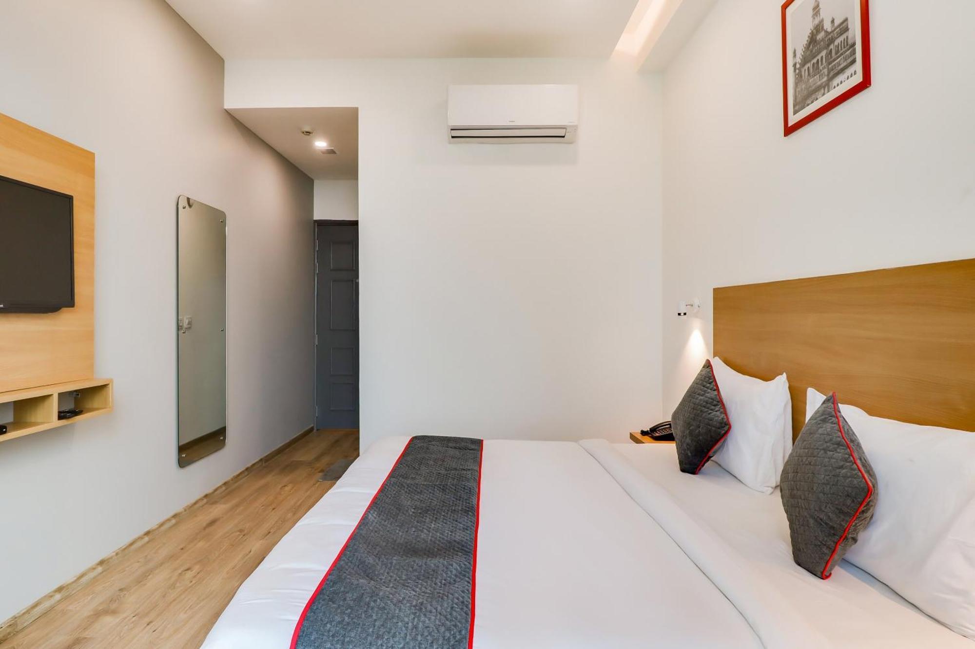 Готель Super Townhouse Jashn Chinhat Екстер'єр фото