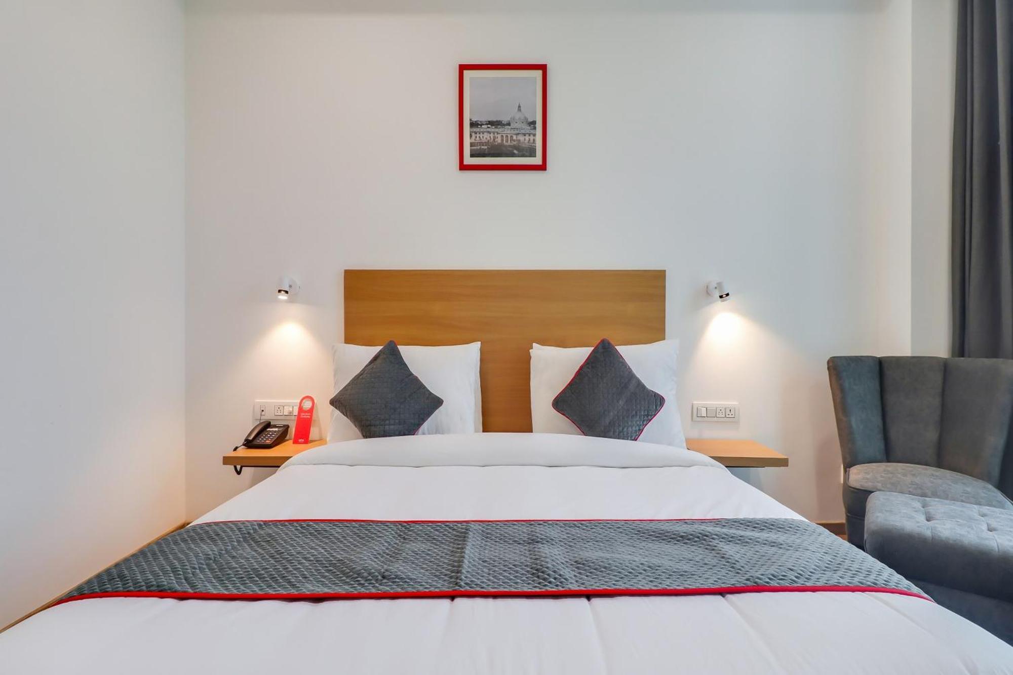 Готель Super Townhouse Jashn Chinhat Екстер'єр фото